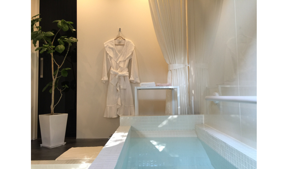 THE ESTHER SCENT 画像1